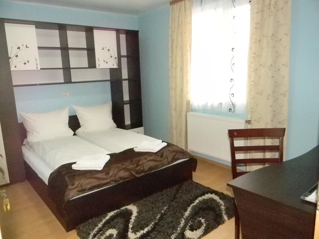 Family Pension Arad Luaran gambar