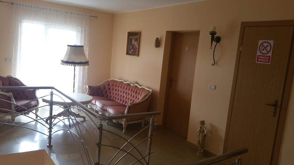 Family Pension Arad Luaran gambar