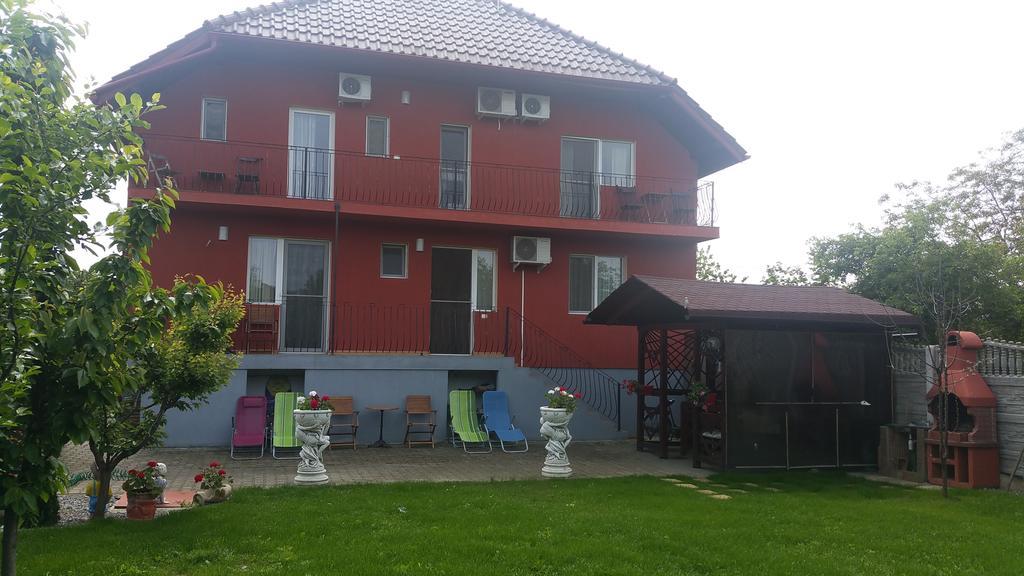 Family Pension Arad Luaran gambar