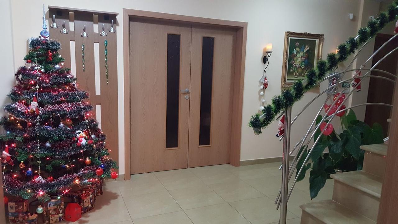 Family Pension Arad Luaran gambar